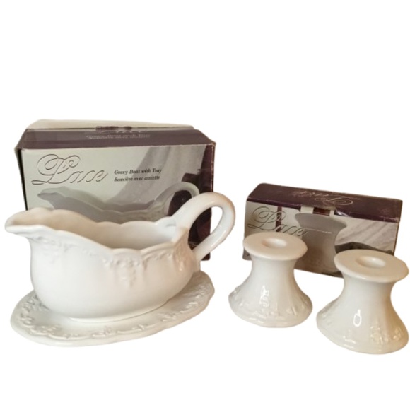 Gravy Boat With Tray And Set Of Two Candlesticks - Picture 1 of 6